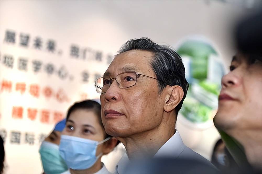 钟南山院士提醒：70岁后体检，这4项检查最关键，别盲目查！