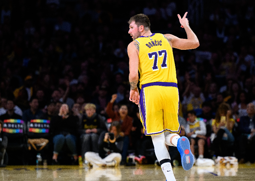 湖人109-119负勇士：东契奇闪耀难掩防守与角色球员短板