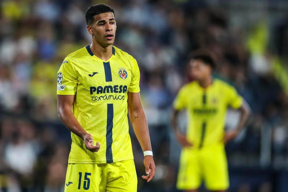 黄潜后卫莫里尼奥谈曼城之战：上半场表现欠佳，需专注后续赛事