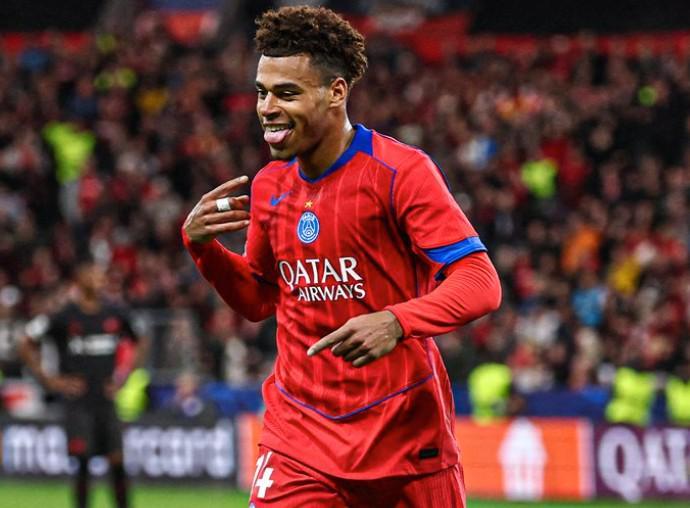 杜埃加盟巴黎后15场进球全胜，PSG欧冠强势领跑