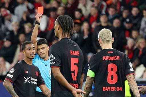 克拉默解析：安德里希红牌非故意肘击，实为阻止起跳