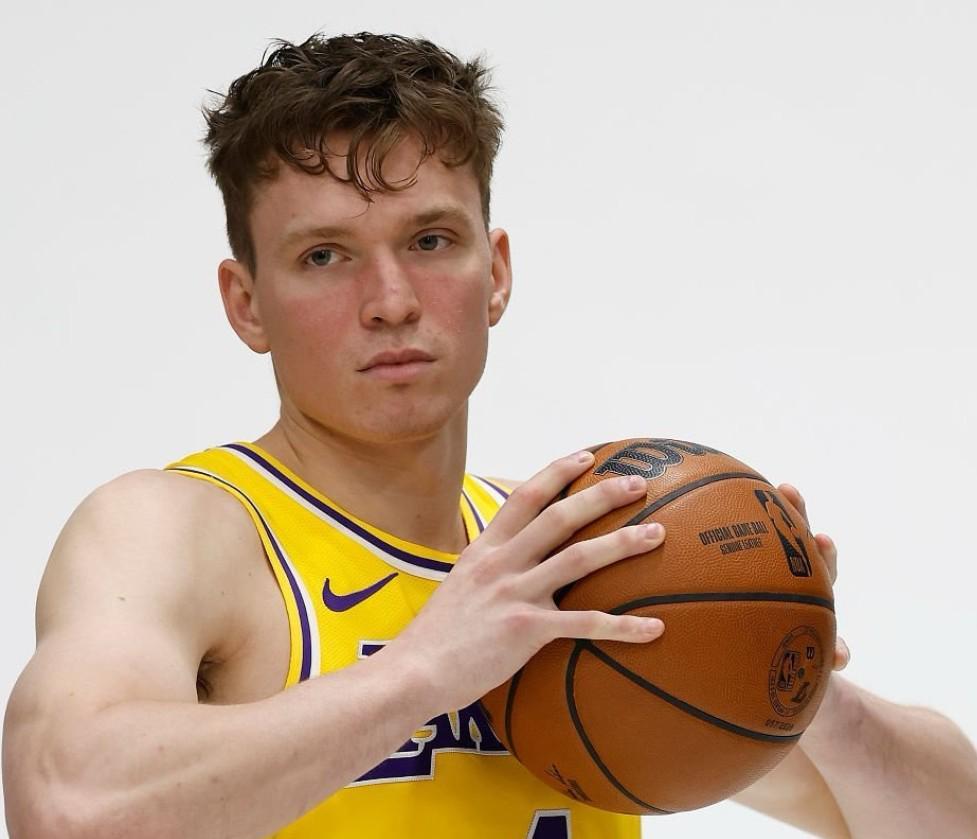 湖人官宣：执行克内克特2026-27赛季球队选项，未来何去何从？