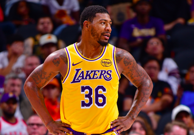 NBA揭幕战：艾顿、斯玛特&拉拉维亚首秀表现平稳，合计24分