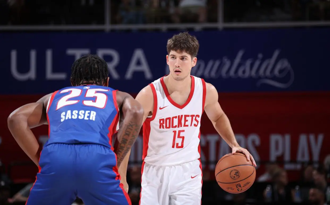 火箭新赛季首战：谢泼德阿门短板尽显，乌度卡排兵布阵有深意