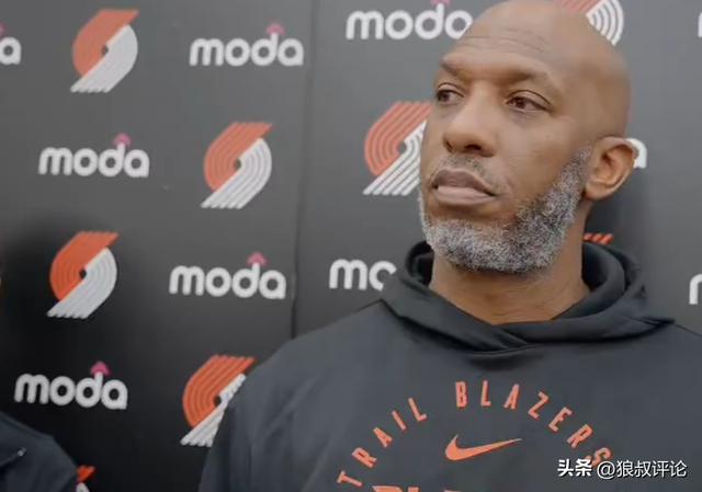 比卢普斯盛赞杨瀚森：首秀不紧张，未来可期