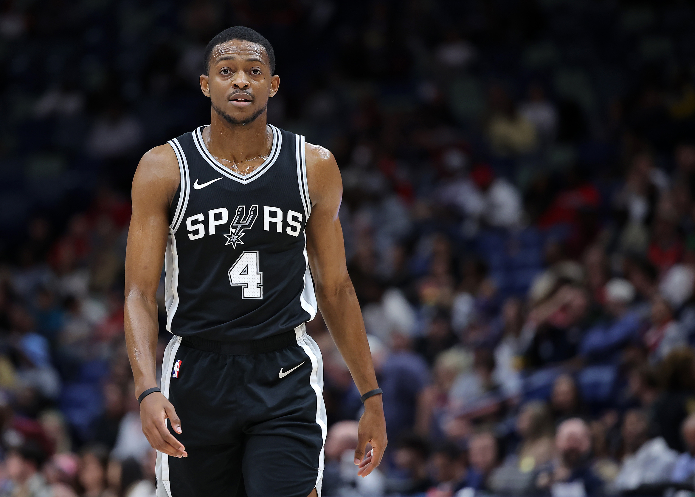 马刺赛季揭幕战伤病更新：福克斯、索汉等四人确定缺席