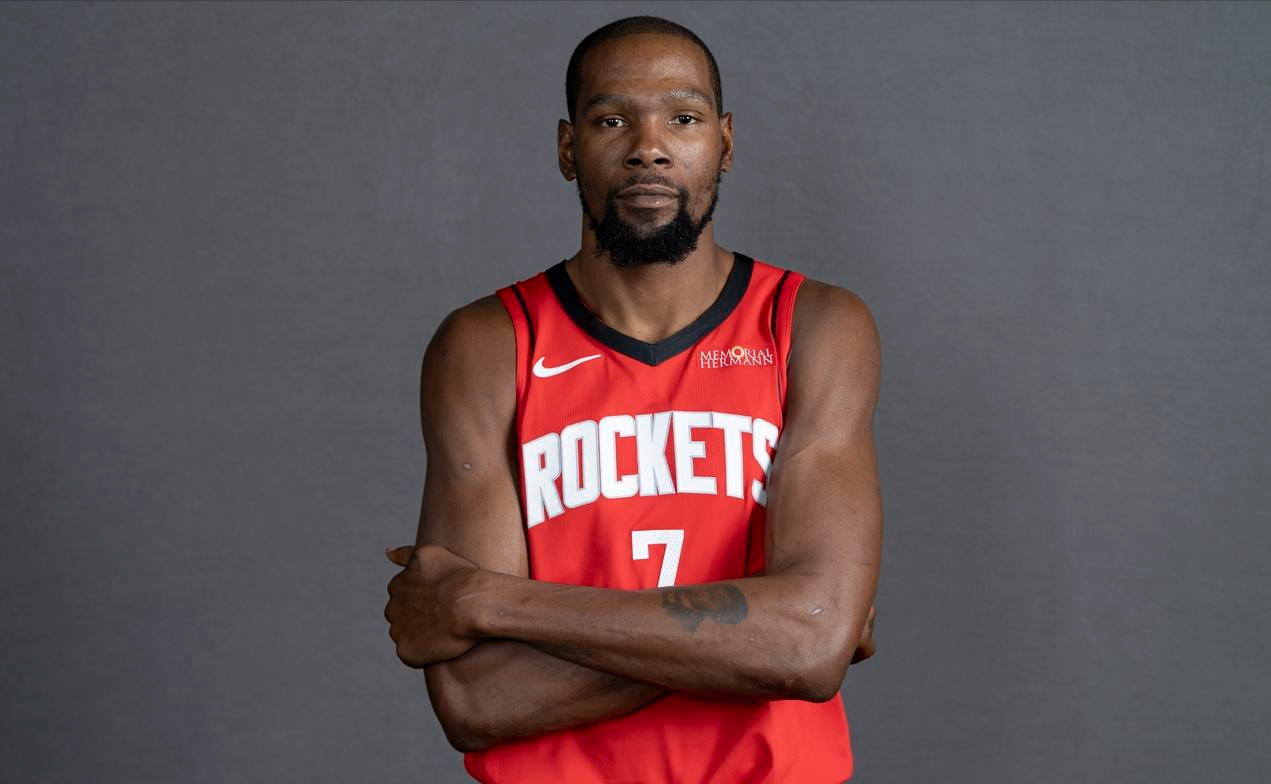 雷霆三少生涯总薪14亿：杜兰特、哈登、威少待遇差异巨大