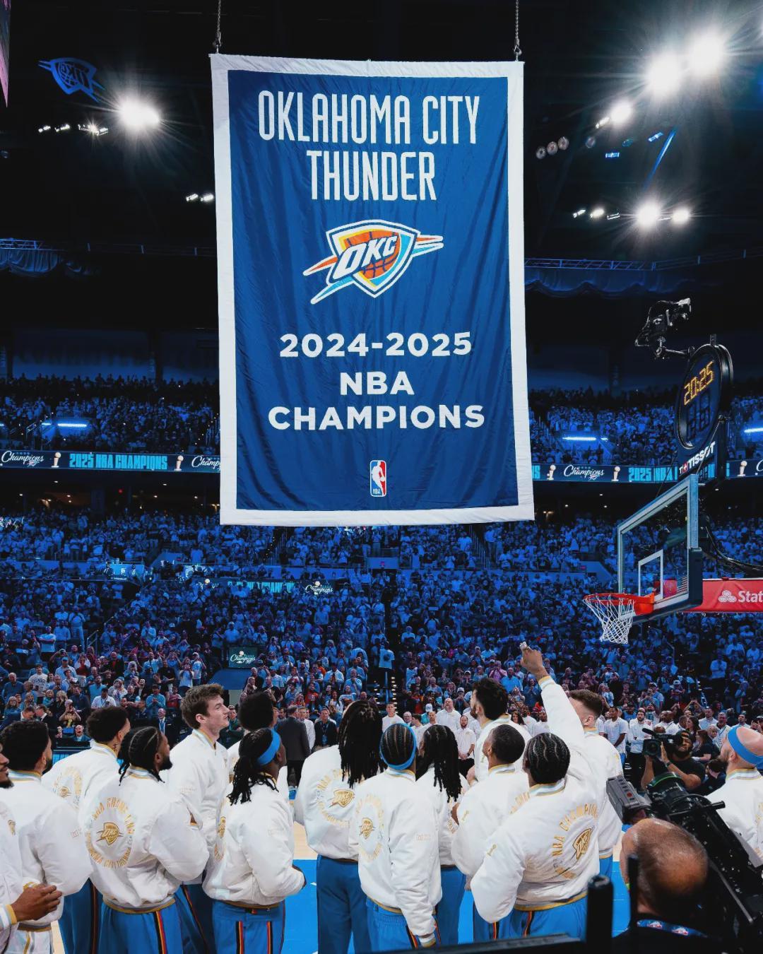 杜兰特火箭首秀遭绝杀 申京39+11+7难救主