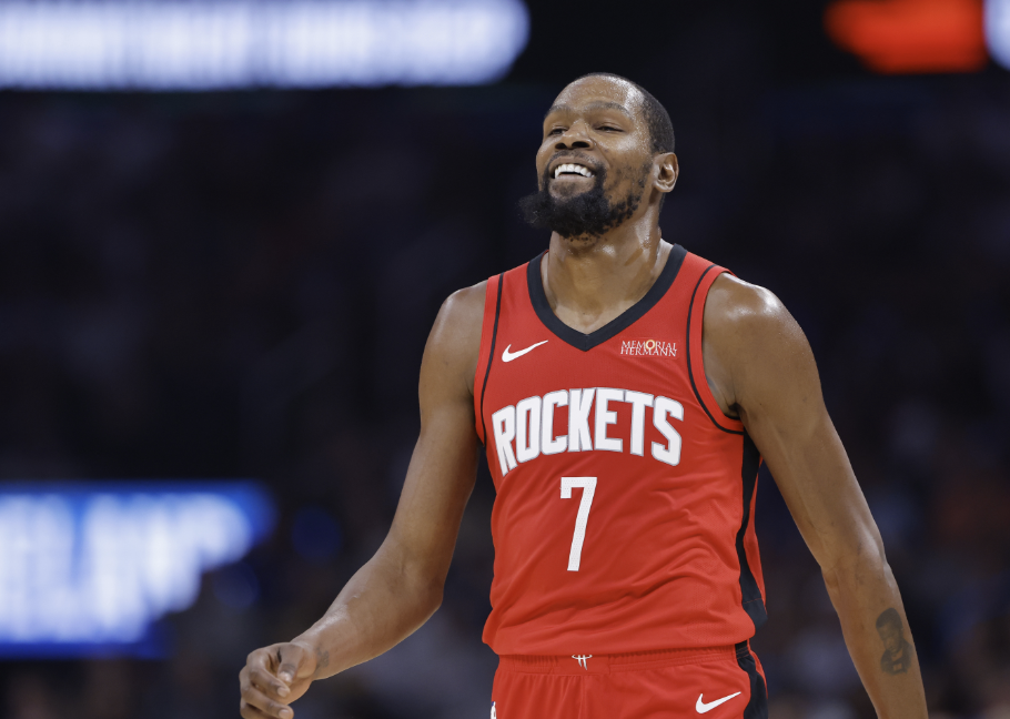 杜兰特4次致命失误！关键罚球失手+最后2秒犯规险葬送火箭