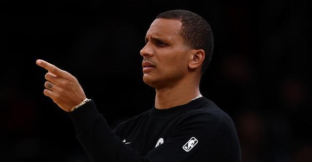 名记爆料：尼克斯曾非正式接触马祖拉 选帅过程遇阻