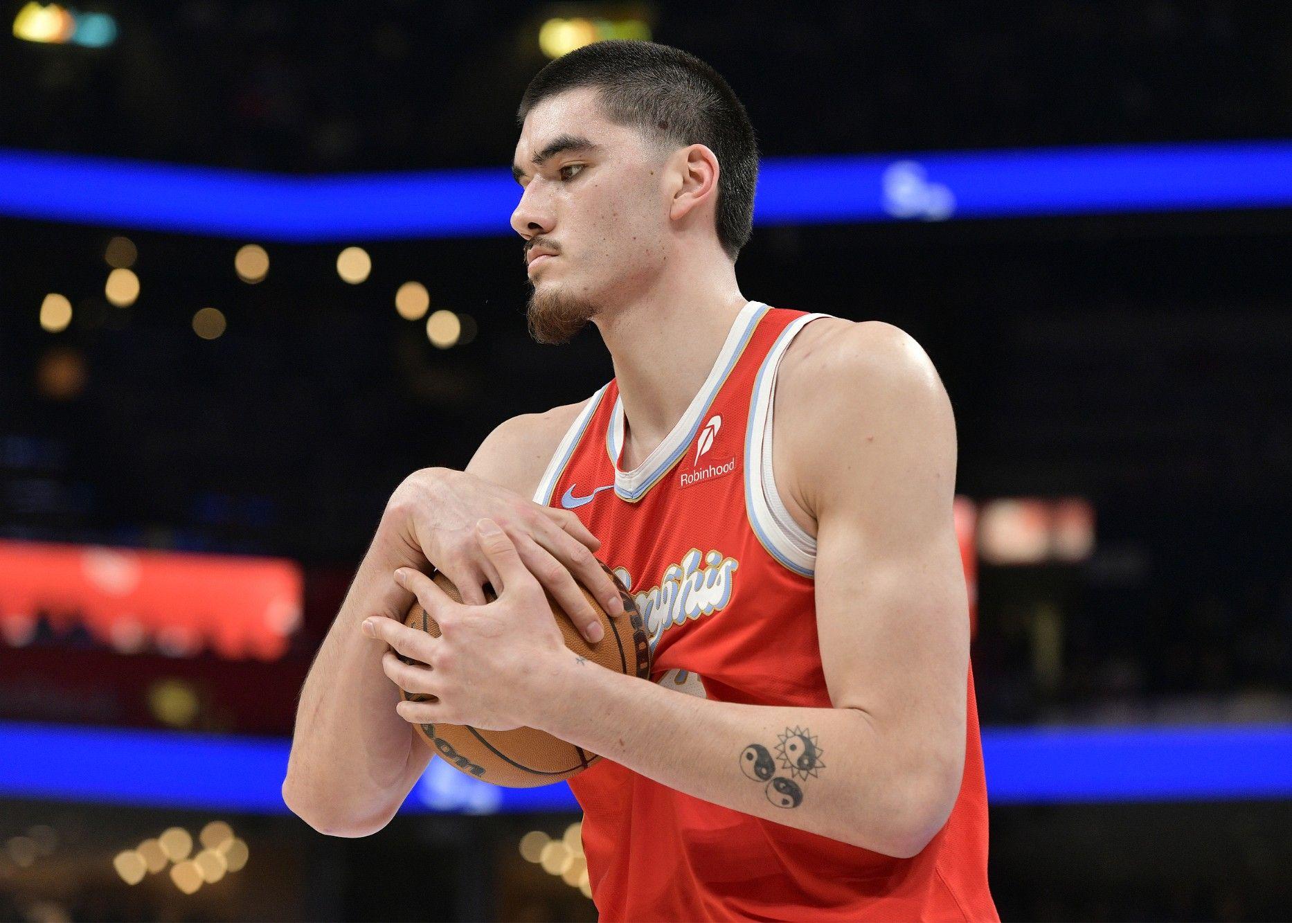 灰熊队正式执行扎克·埃迪2026-27赛季球队选项