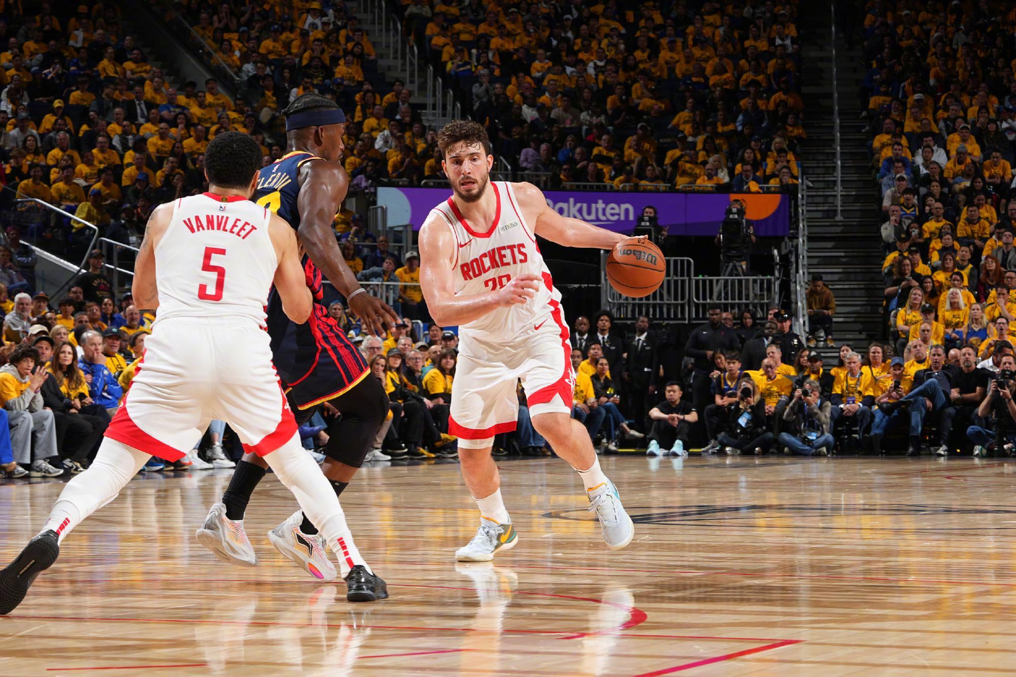 雷霆vs火箭前瞻：火箭重组阵容强势出击，杜兰特战旧主成焦点