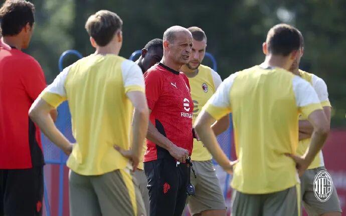 科斯塔库塔盛赞：米兰本赛季成熟速度惊人