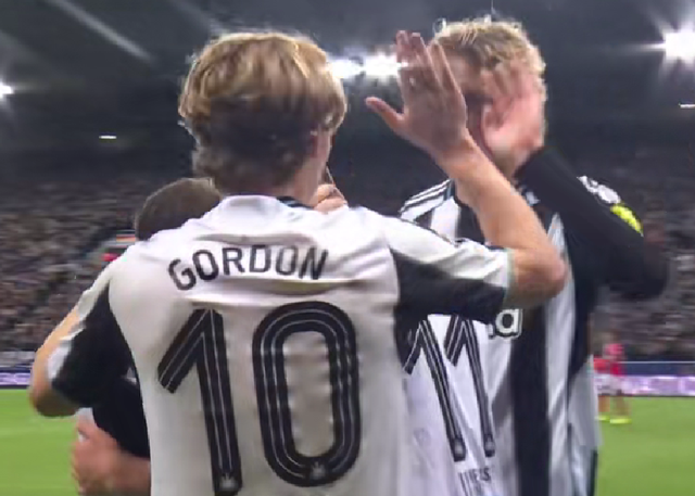 0-3惨败！穆帅欧冠之路告急：2连败+0进球，强敌环伺难突围