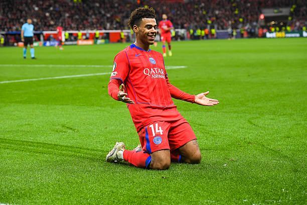 杜埃欧冠闪耀：勒沃库森战中双响，半场高效打卡