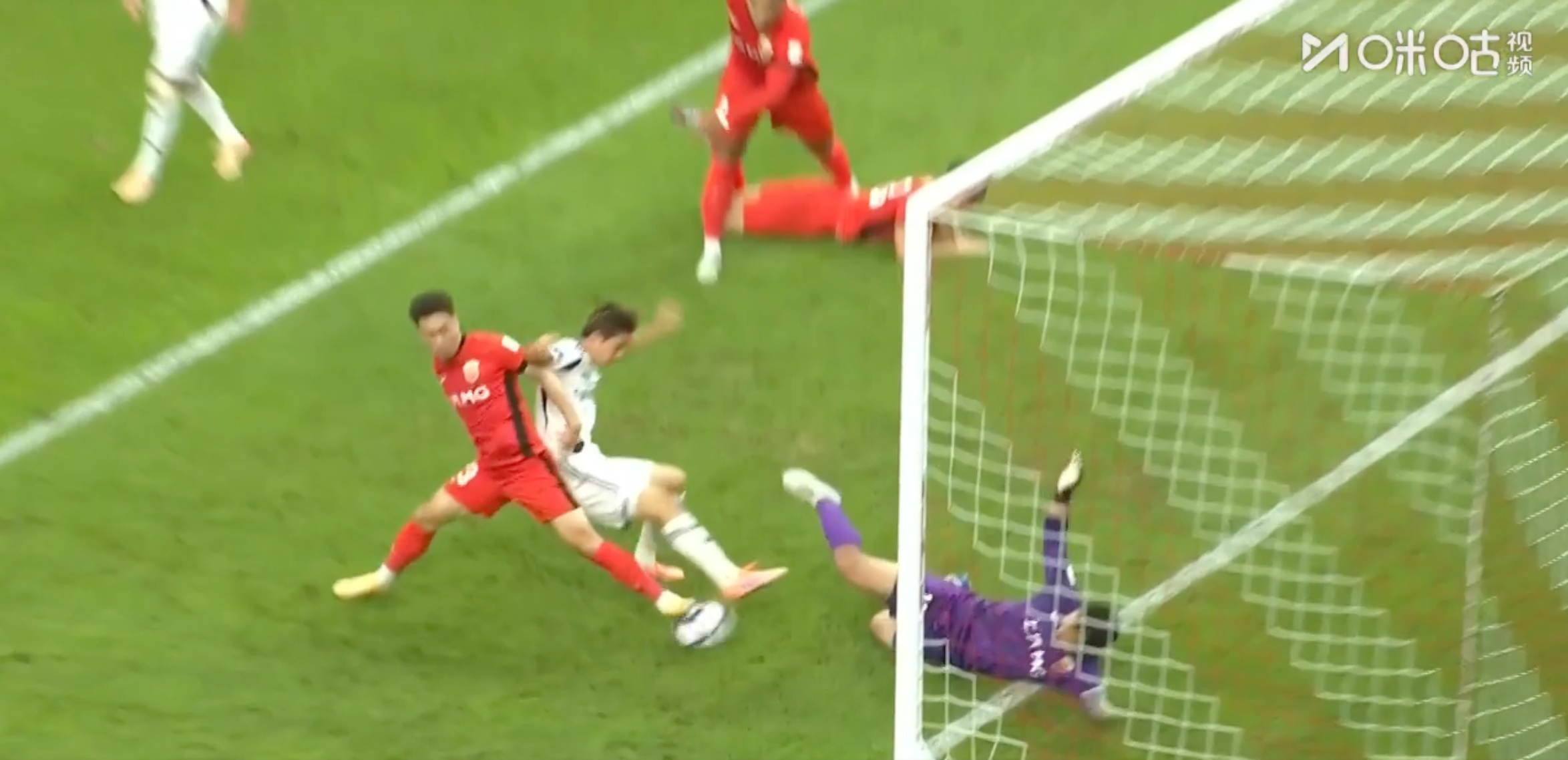 亚冠惊魂：傅欢失误致上海海港0-2负町田，近9战日职联仅1平