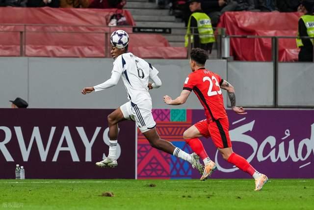 上海海港0-2负于町田泽维亚：赛场3大奇景+2大现实，谁该担责？