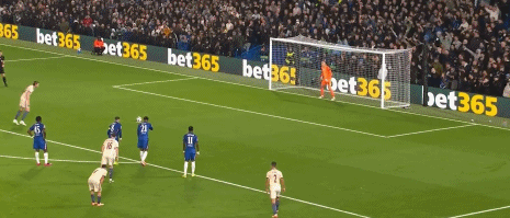 欧冠激战！切尔西VS阿贾克斯上半场狂揽3粒点球