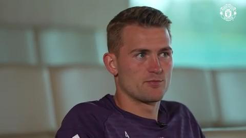 德利赫特谈禁区防守：背手习惯源于多次手球判罚的警觉