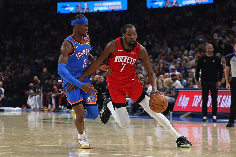 火箭vs雷霆裁判报告：杜兰特暂停技犯漏吹，阿门投篮犯规未判