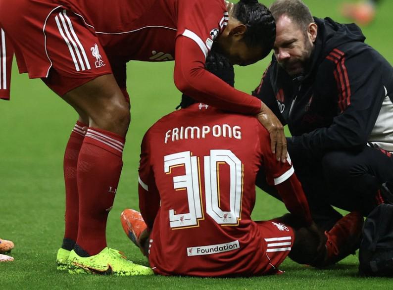 欧冠赛场再受伤！弗林蓬腿筋伤病引发关注