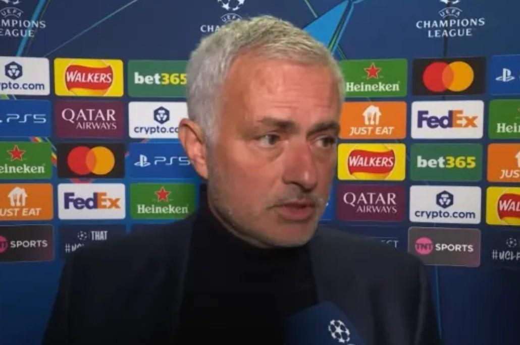 穆里尼奥盛赞：戈登表现最佳，纽卡斯尔3-0完胜本菲卡