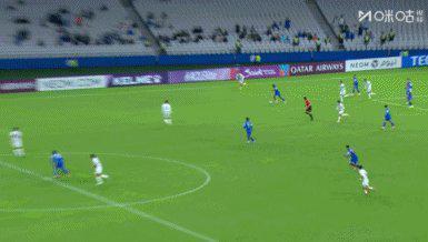 路易斯庆祝进球