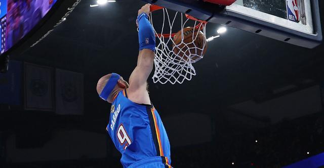 雷霆后卫卡鲁索比赛遭遇脑震荡 已启动联盟保护协议