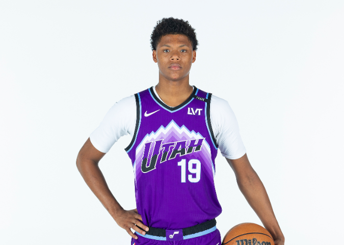 爵士揭幕战：5号秀贝利首秀仅15分钟，米哈伊柳克顶替首发