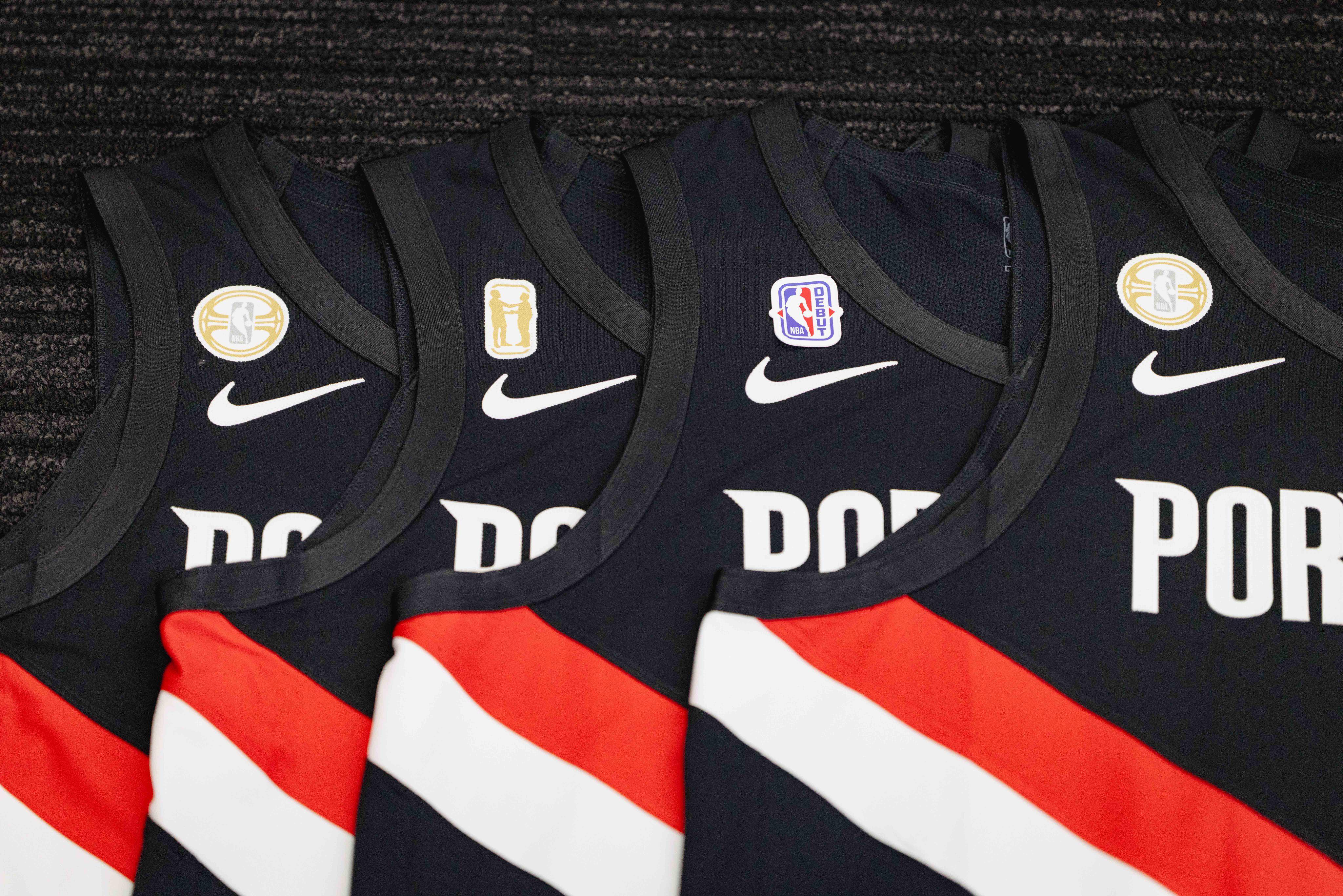 开拓者揭幕战球衣亮点：杨瀚森等新秀将佩戴首秀徽章