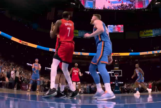 裁判报告揭秘：杜兰特暂停请求未被判，火箭或遭技术犯规