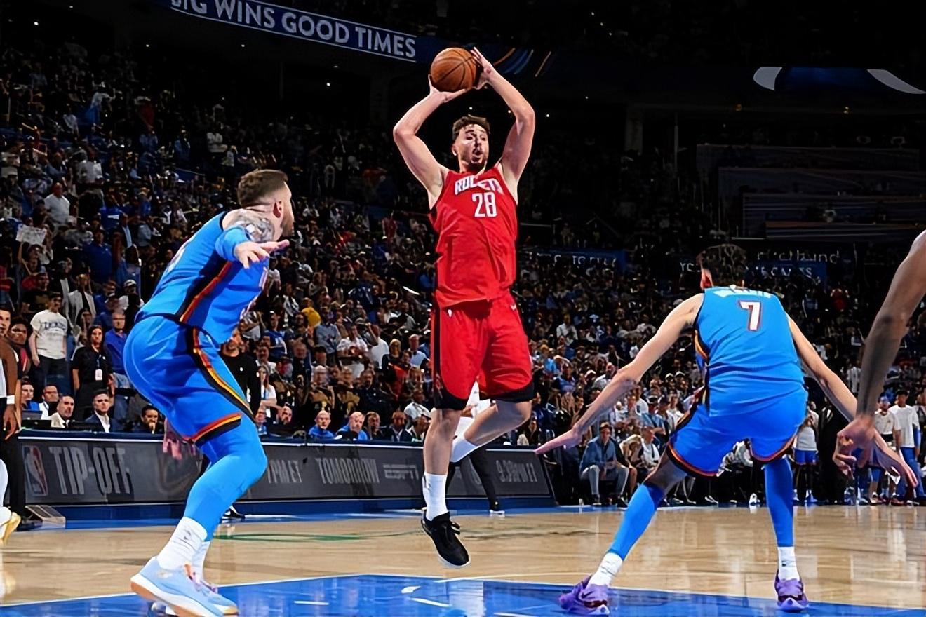 火箭内线核心申京：三分精准外，罚球命中率飙升成亮点