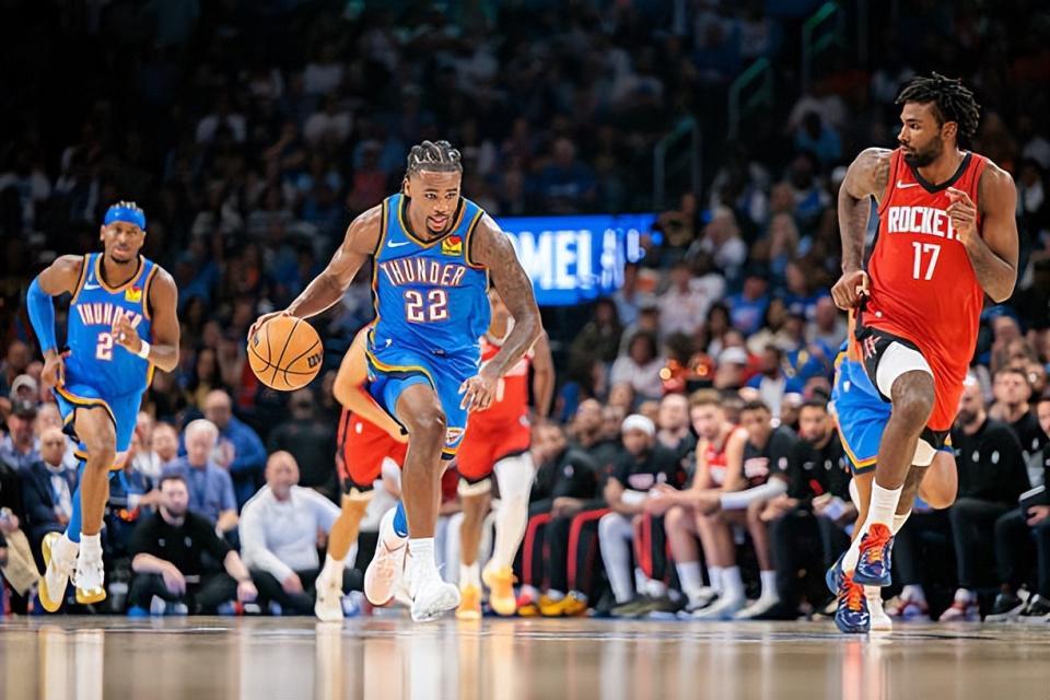 雷霆后场新星卡森·华莱士：攻守全能，关键球能力显著提升