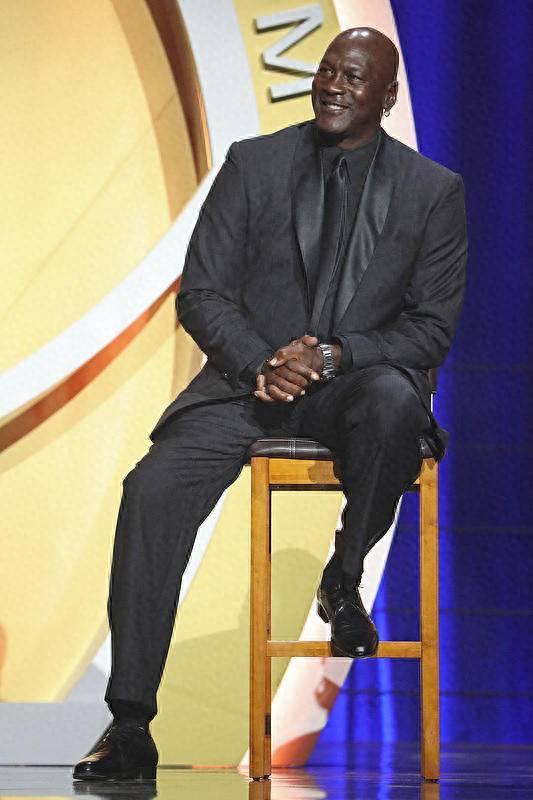 乔丹成史上最贵解说！篮球之神NBA解说席首秀引热议