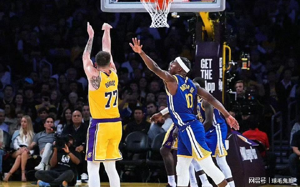 湖人新星克内克特：从非卖品到饮水机，他为何遭弃用？