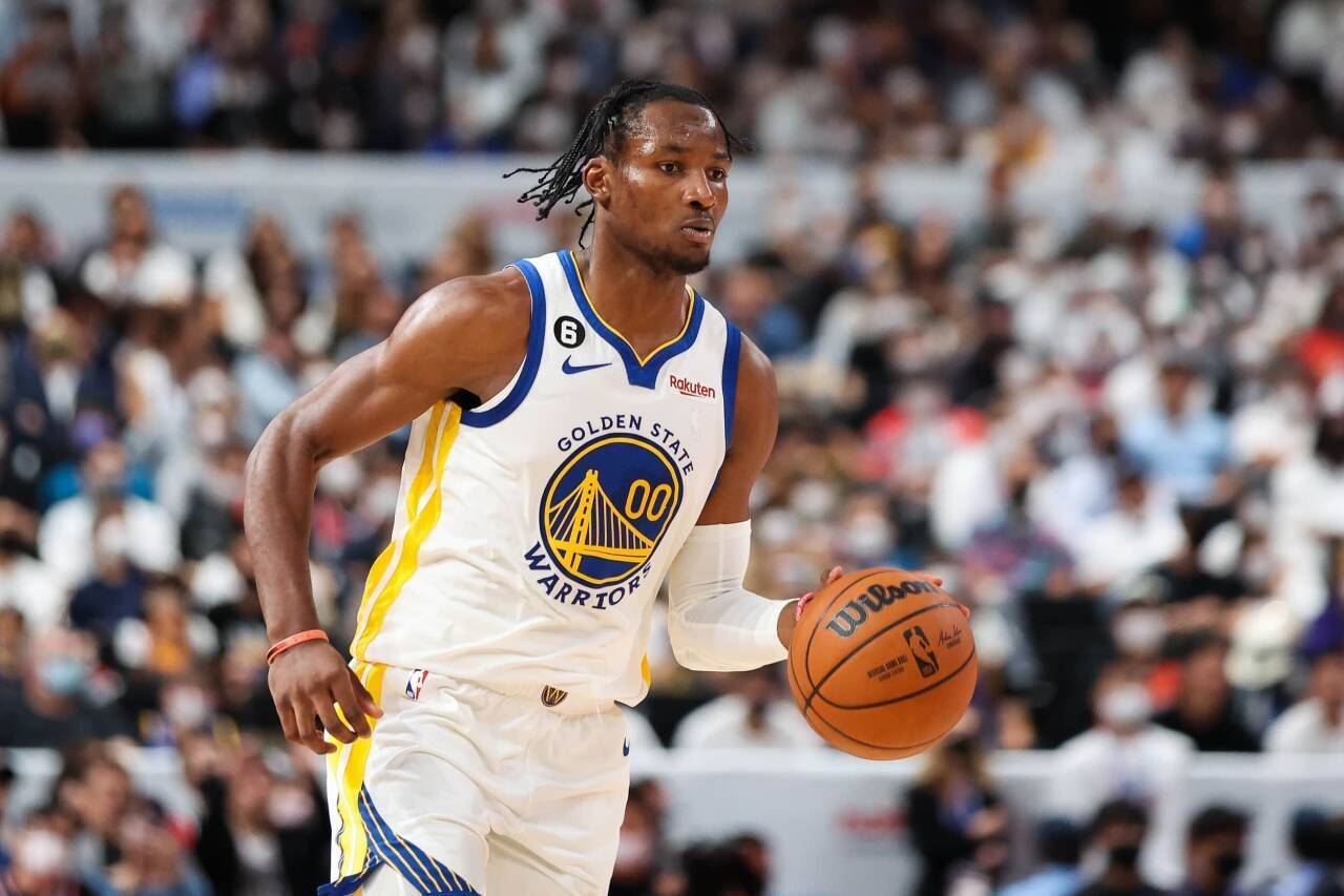 勇士主帅科尔盛赞库明加：展现超乎预期的成熟表现