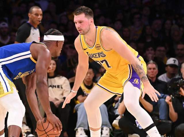 东契奇狂砍43分难救主！湖人109-119不敌勇士，双核缺失成致命伤