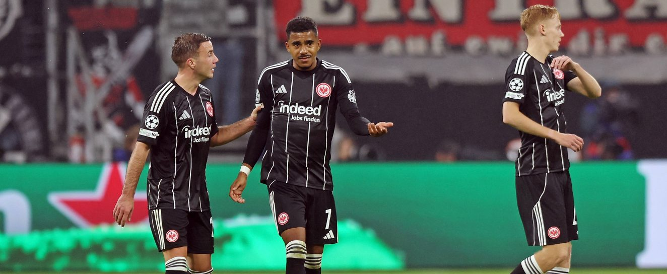 克纳夫赛后坦言：利物浦实力超群，半场落后致法兰克福艰难