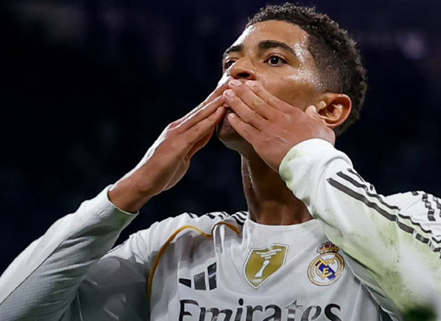 皇马欧冠险胜尤文引争议：姆巴佩单刀不进仍踢满全场，巴西双星遭冷落