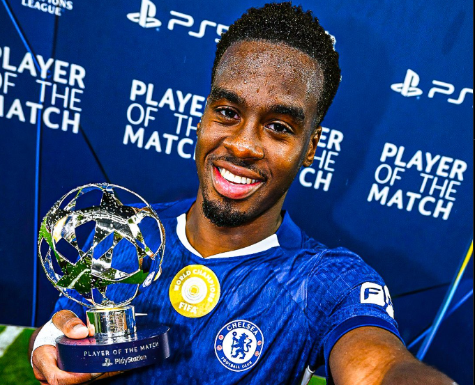 切尔西5-1胜阿贾克斯：吉滕斯荣膺全场最佳球员