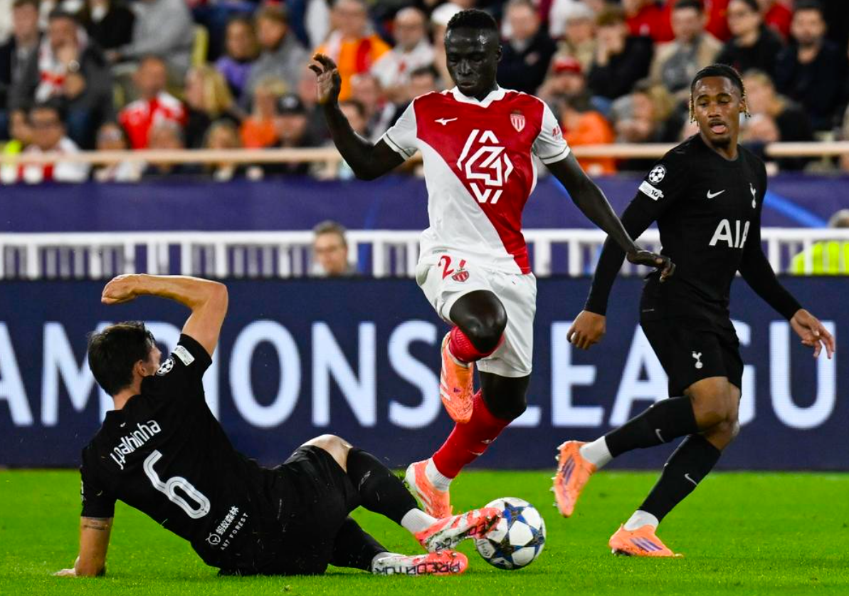 热刺欧冠战平摩纳哥：门将维卡里奥8次神扑成关键，9亿阵容难取胜