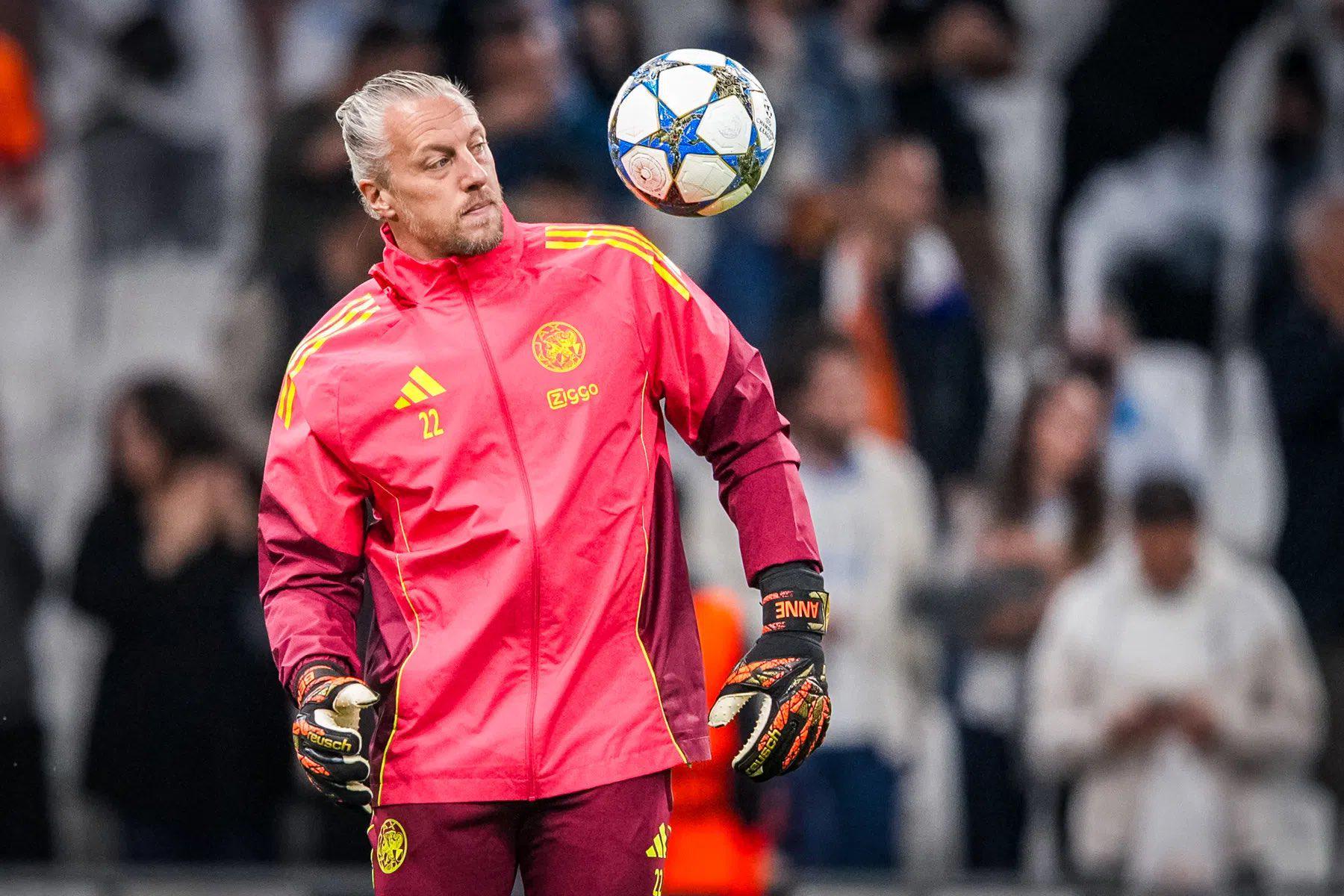 41岁348天！阿贾克斯门将帕斯费尔创欧冠历史第三高龄出场纪录