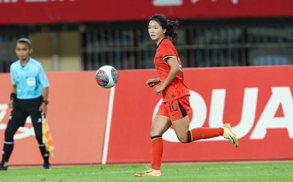 中国女足新星王爱芳：偶像克罗斯，梦想为国争光