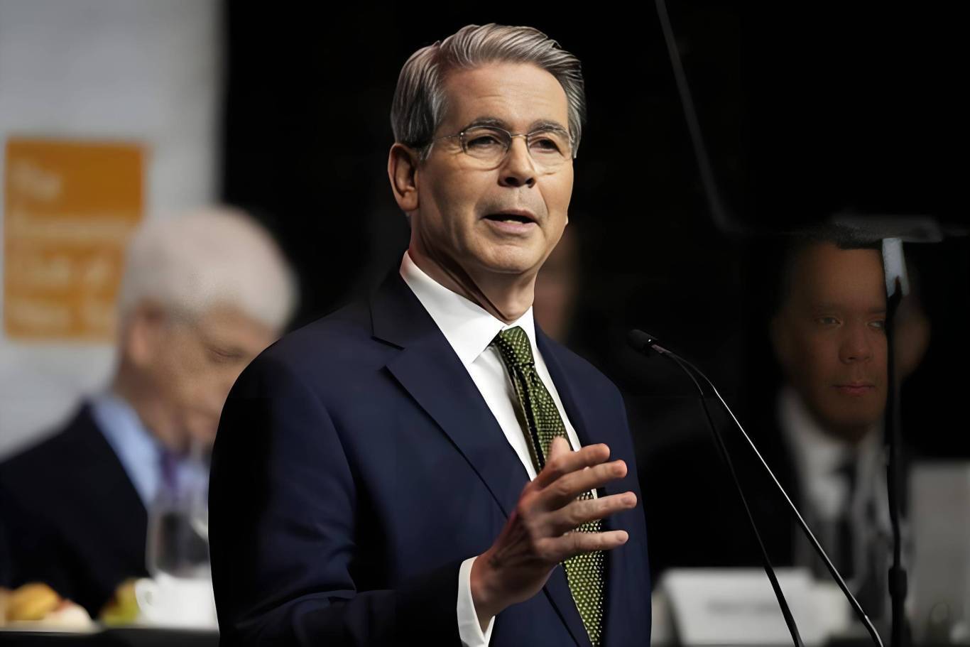 将中国踢出SWIFT？美国的终极杀招，为何至今不敢按下？