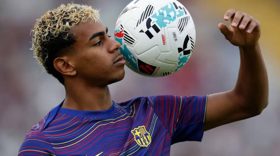 世体：FIFA年度最佳1月揭晓，国家德比成亚马尔关键舞台