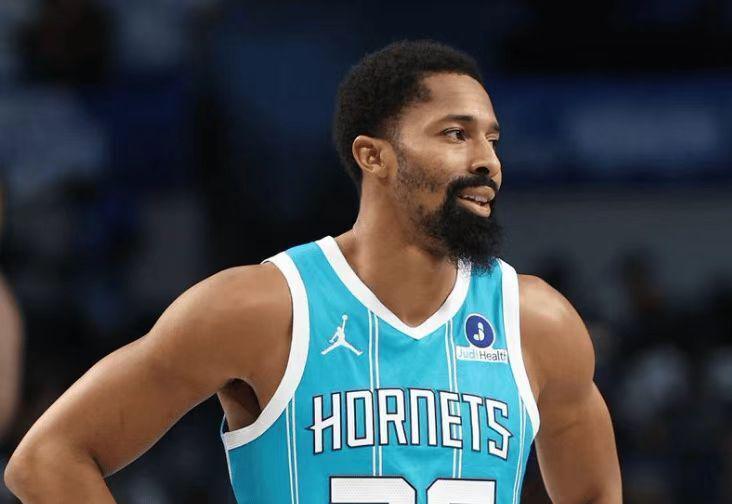 丁威迪独行侠时期比赛照