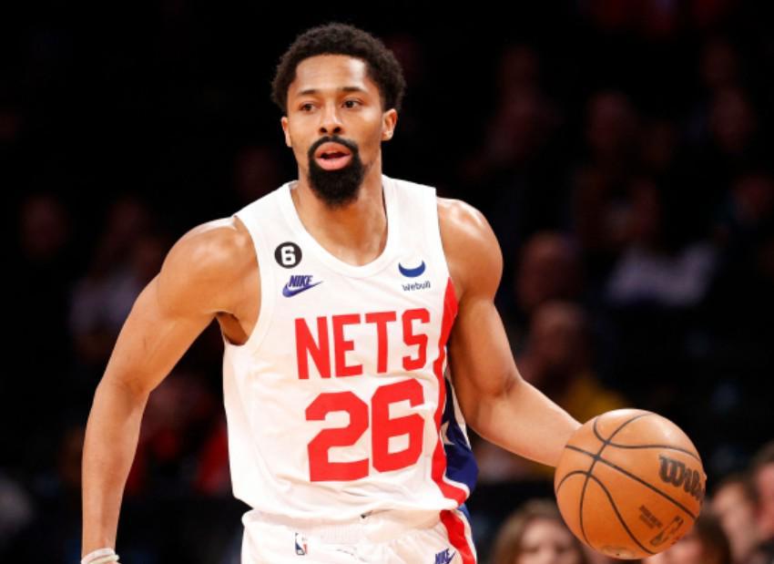 德甲拜仁慕尼黑官宣：签下前NBA球员斯宾塞·丁威迪