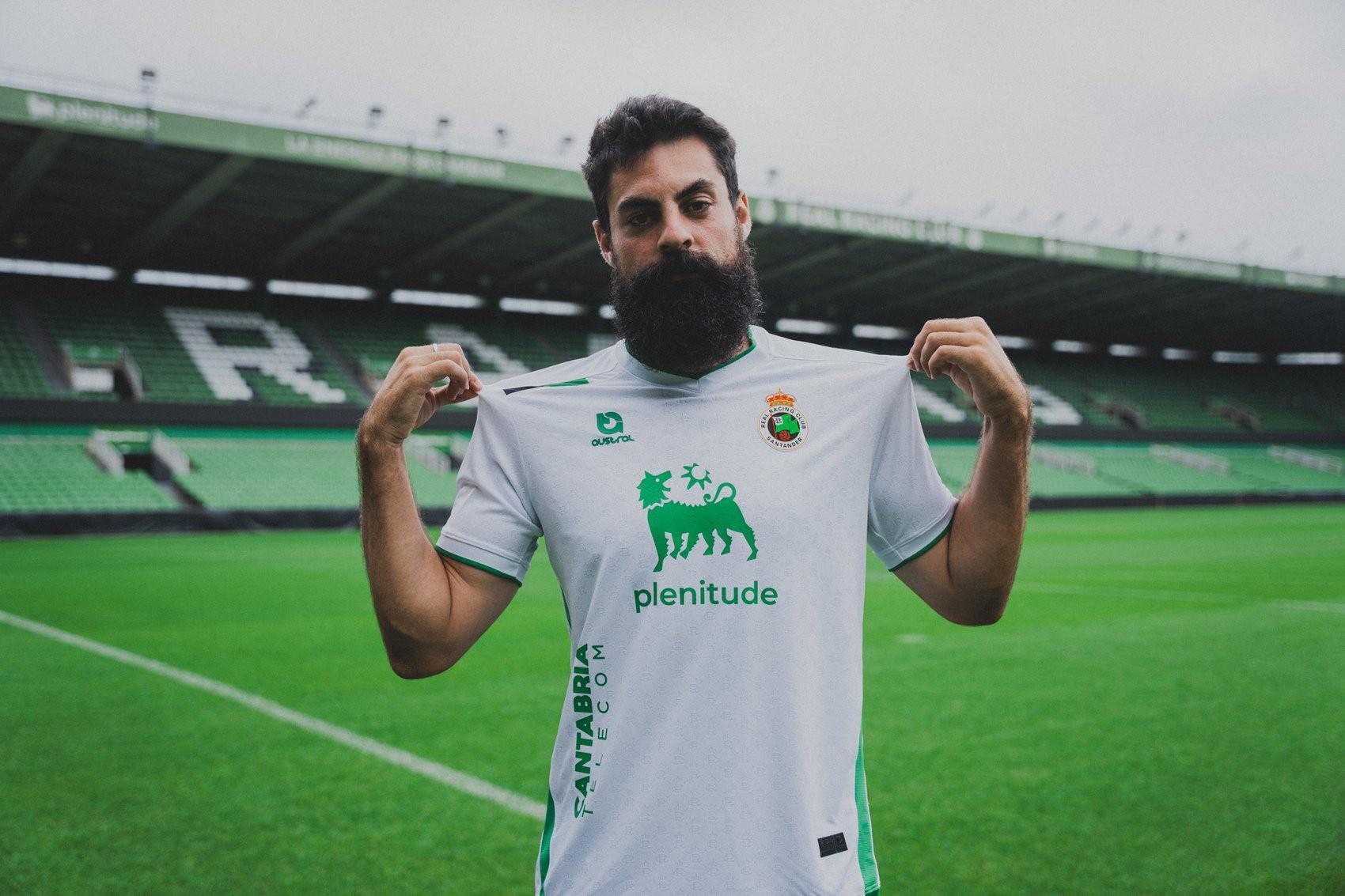 毕包旧将比利亚利夫雷自曝：心理压力致场上惧怕队友传球