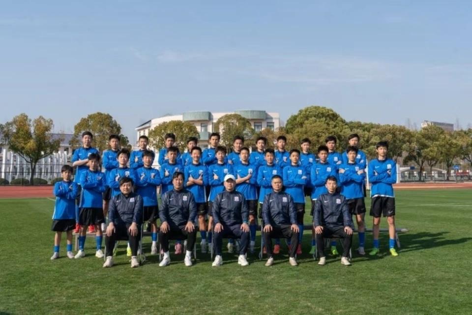 中国足球新希望？上海申花两连胜轰11球，浙江逆转法甲豪门