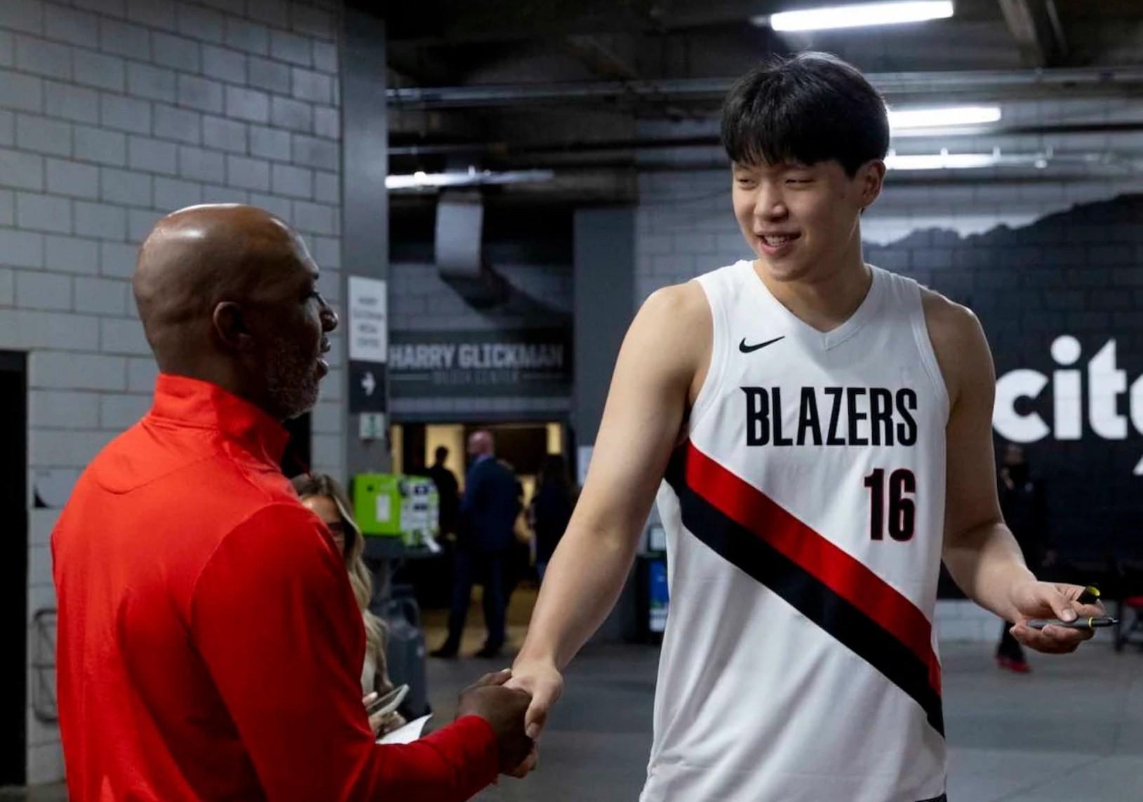 徐静雨谈比卢普斯下课：杨瀚森迎来新发展契机